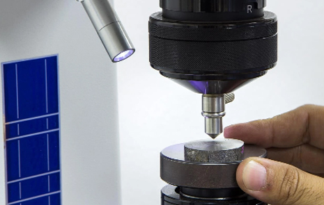 如何根據材料硬度選擇合適的洛氏硬度計?